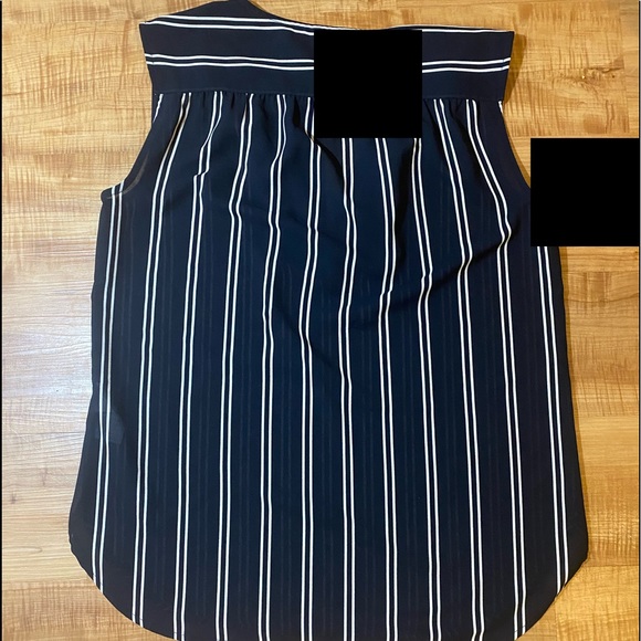 J.Crew Drapey Keyhole Stripe top Navy - Picture 4 of 6